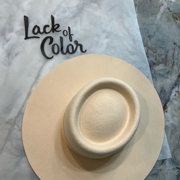 Cream Boater style LOC oval dipped crown hat with vintage dragon fly ribbon. Med - Picture 13 of 15